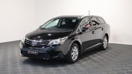 2014 Toyota Avensis Wagon image 325190