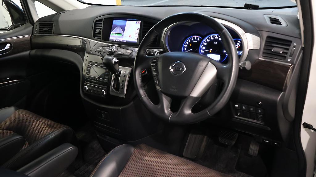 2012 Nissan Elgrand 250 Highway Star Urban Chrome image 326433