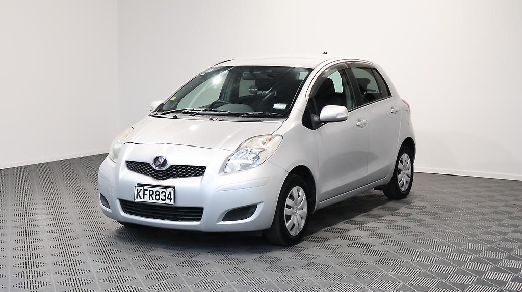 2010 Toyota Vitz image 325306