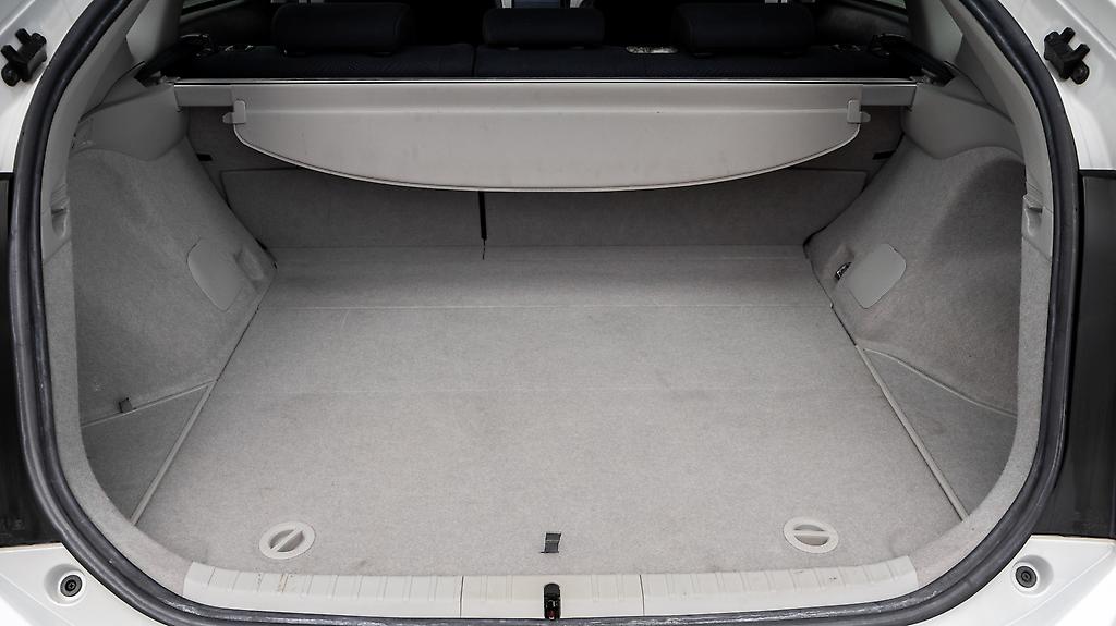 2014 Toyota Prius F spec, Hybrid, Push start image 324318