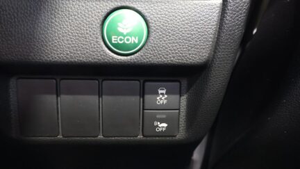 2013 Honda Fit Hybrid L Package image 321385