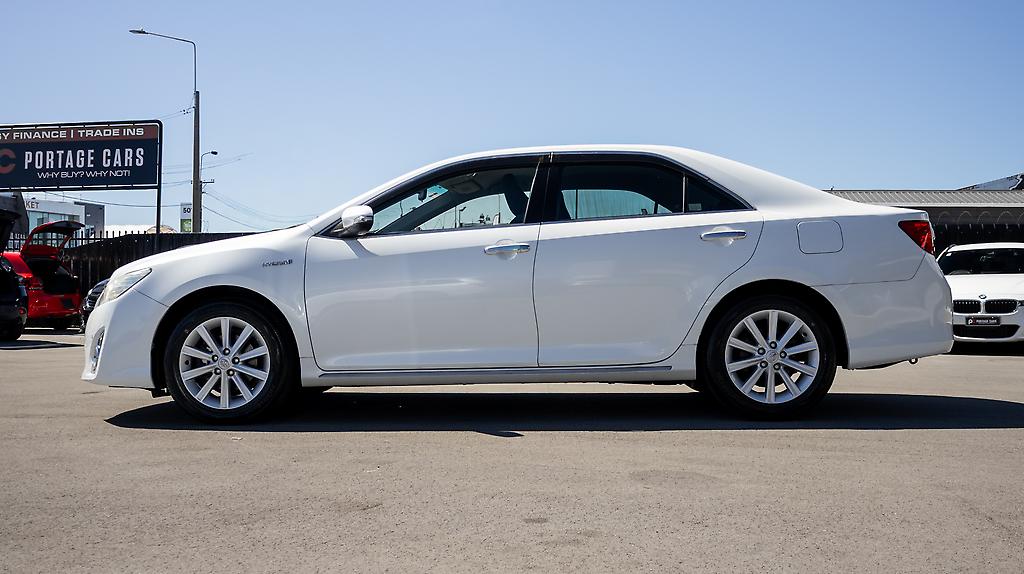 2013 Toyota Camry F hybrid , E seats, Push start image 321145