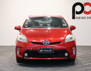 2014 Toyota Prius Climate control – Steering wheel controls image 321742