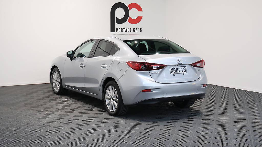 2017 Mazda Axela 15S, Reverse Camera, Push Start image 325687