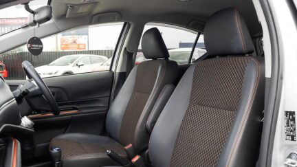 2015 Toyota Aqua X- Urban F spec image 324275