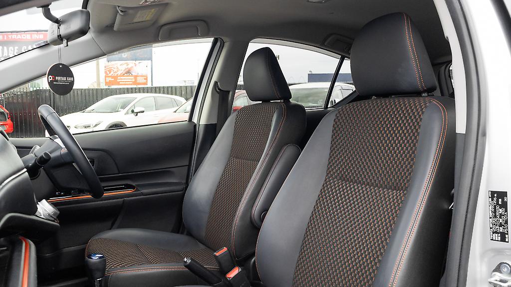 2015 Toyota Aqua X- Urban F spec image 324275