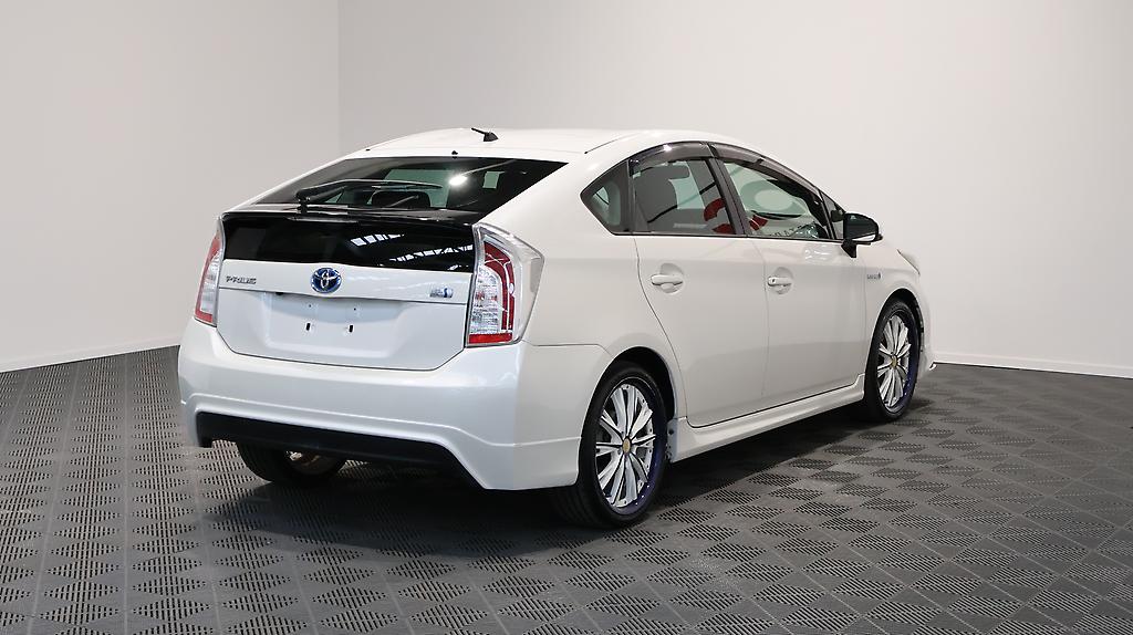 2012 Toyota Prius image 323025
