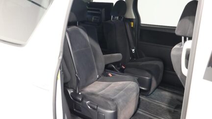2012 Toyota Vellfire 2.4Z image 323735
