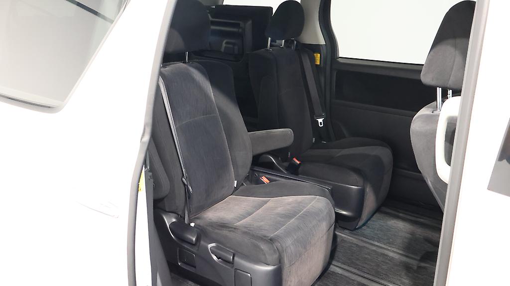 2012 Toyota Vellfire 2.4Z image 323735