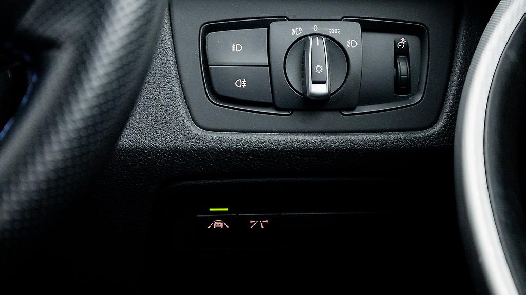 2014 Bmw 320i 320i M Sports , Parking sensors image 324931