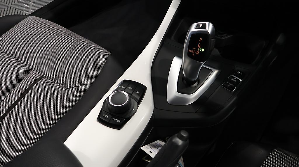 2012 Bmw 116i Factory alloy wheels image 321281