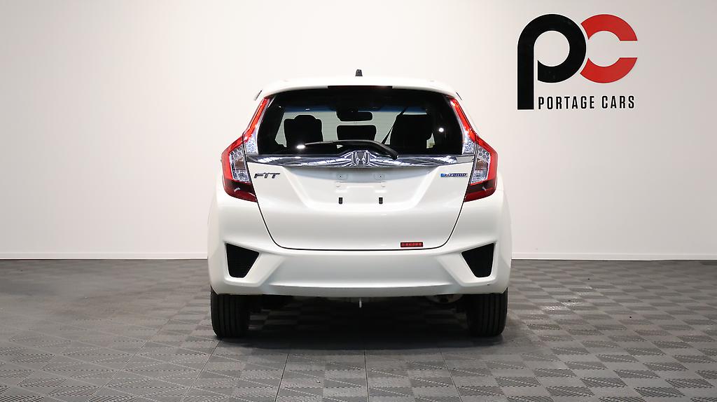 2013 Honda Fit Hybrid L Package image 323776