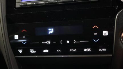 2016 Honda Shuttle Hybrid image 324536