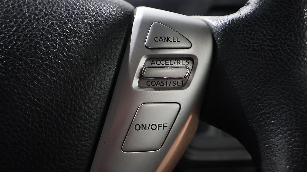 2014 Nissan Serena Highway Star S-Hybrid image 326489