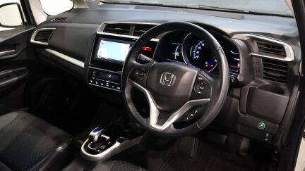 2013 Honda Fit Hybrid L Package image 321380