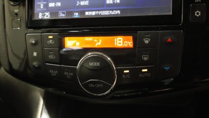 2014 Nissan Serena Highway Star S-Hybrid image 326485