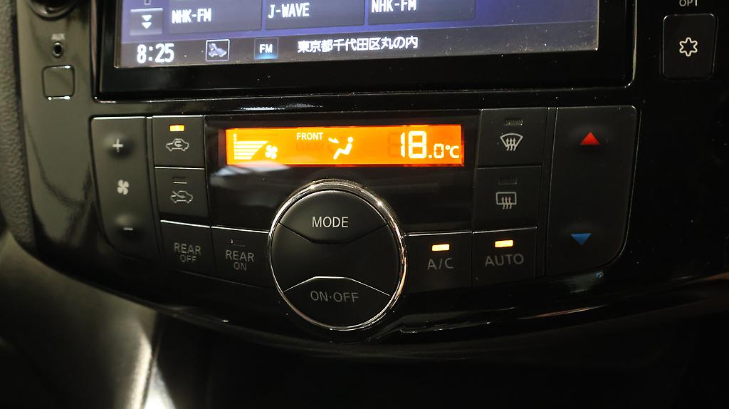 2014 Nissan Serena Highway Star S-Hybrid image 326485