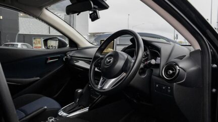 2016 Mazda Demio 13S Push start I Stop image 326159