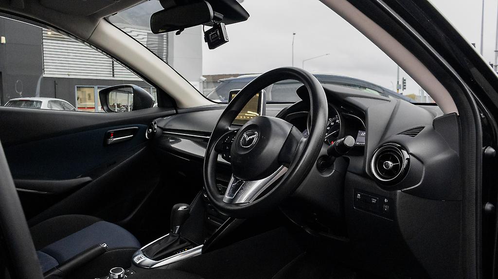 2016 Mazda Demio 13S Push start I Stop image 326159