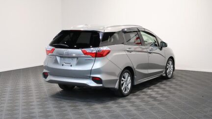 2016 Honda Shuttle Hybrid Z Style Edition image 324027