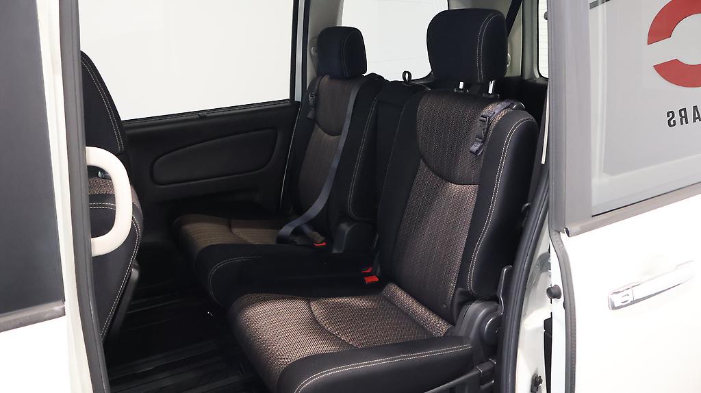 2014 Nissan Serena Highway Star S-Hybrid Advanced safety Package image 326406