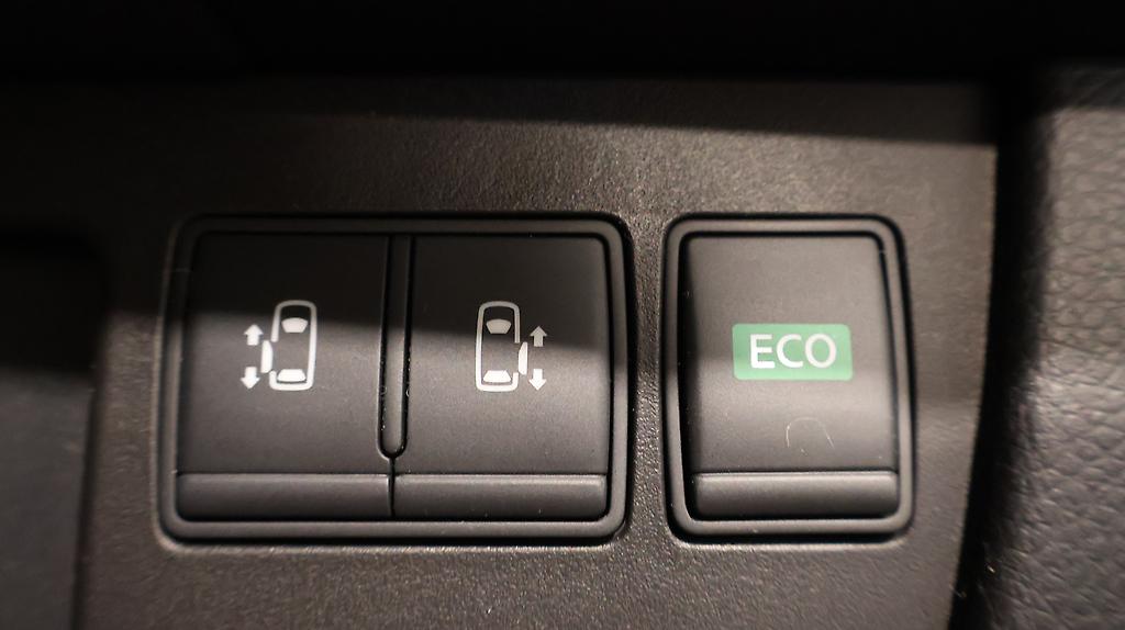 2014 Nissan Serena Highway Star S-Hybrid Advanced safety Package image 326416