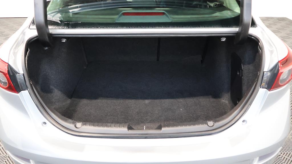 2017 Mazda Axela 15S, Reverse Camera, Push Start image 325690