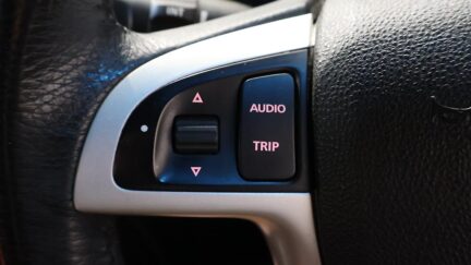 2008 Holden Commodore SV6 3.6P/5AT image 321565