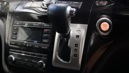 2012 Nissan Elgrand 250 Highway Star Urban Chrome image 326436