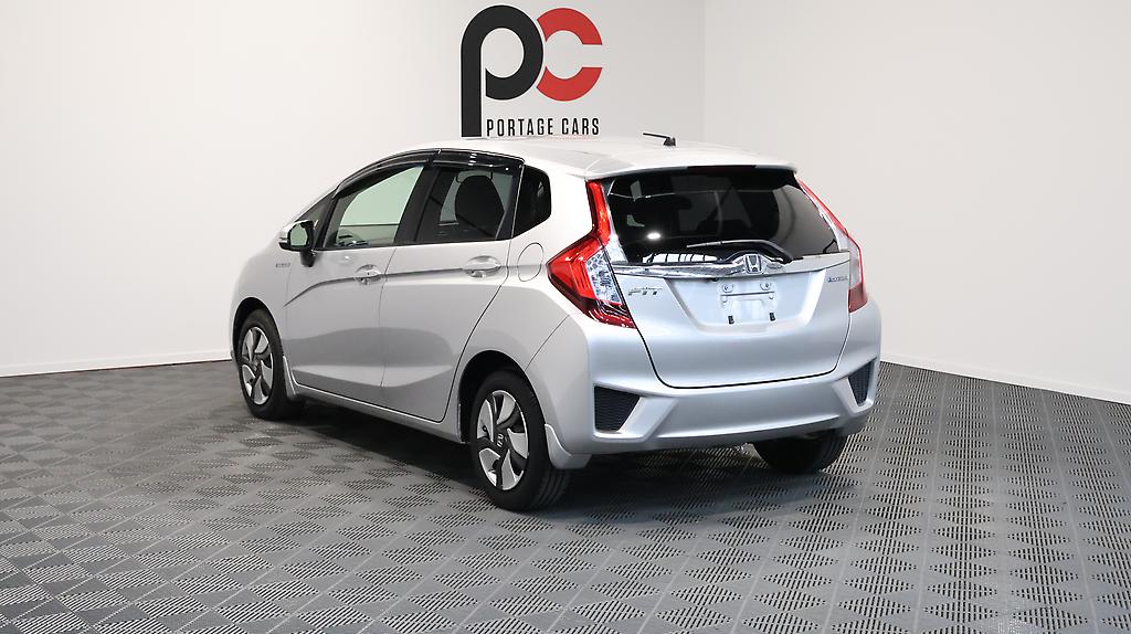 2013 Honda Fit Hybrid L Package image 323150