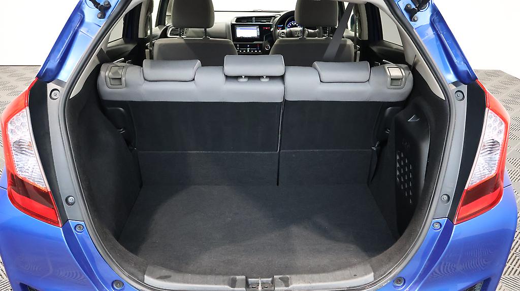 2014 Honda Fit Hybrid F Package image 324573