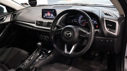 2017 Mazda Axela 15S, Reverse Camera, Push Start image 325696