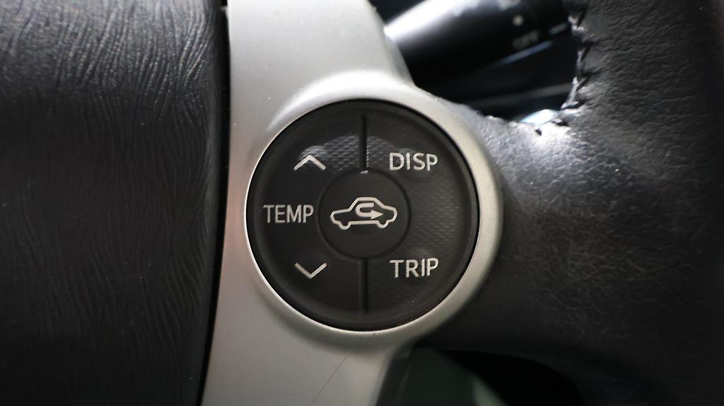 2012 Toyota Aqua Push Button Start – Hybrid image 327013