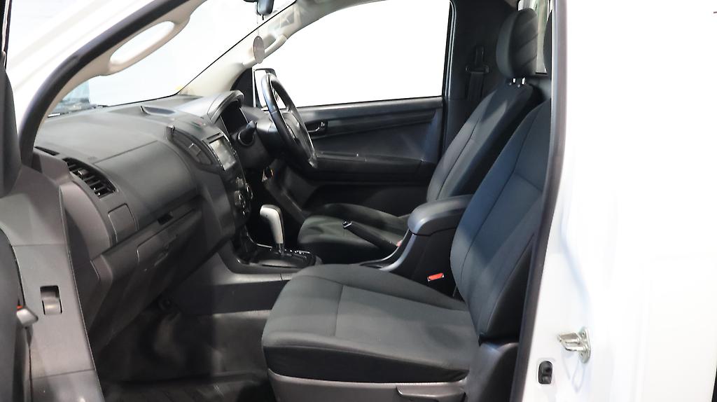 2017 Isuzu D-max LX SC 3.0D/6AT image 322398