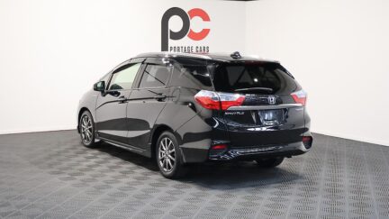 2016 Honda Shuttle Hybrid image 324523