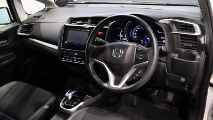 2013 Honda Fit Hybrid L Package image 323783