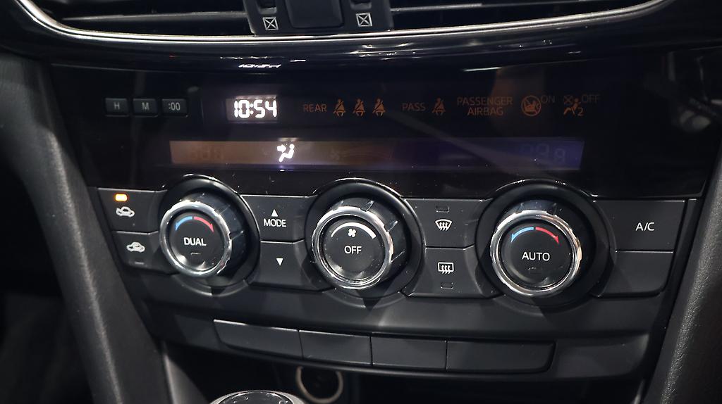 2013 Mazda Atenza Wagon 20S image 323584