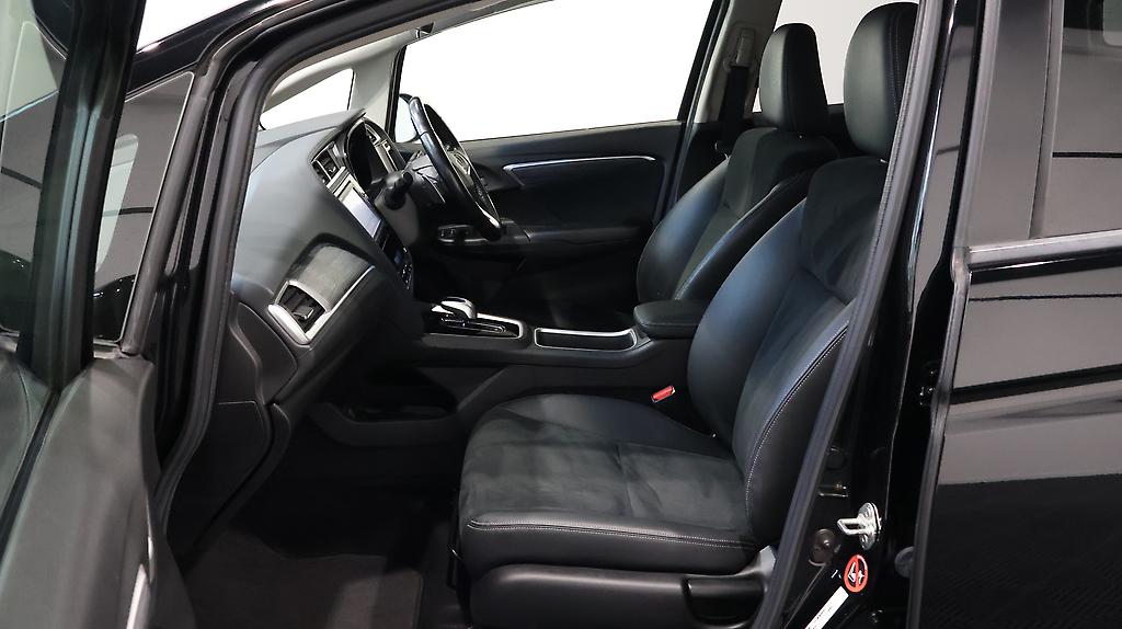2016 Honda Shuttle Hybrid image 324527