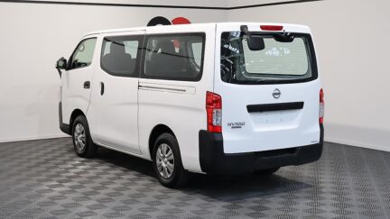 2018 Nissan Nv350 NV350 DX 4WD Caravan image 325752