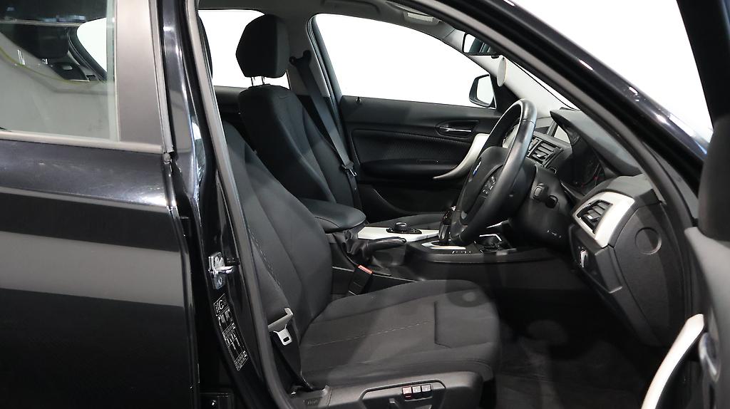 2013 Bmw 120i Sport Low KMS image 326385