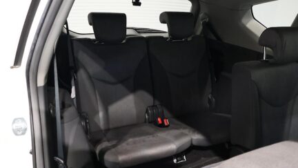 2012 Toyota Prius ALPHA HYBRID 7 Seater image 324118