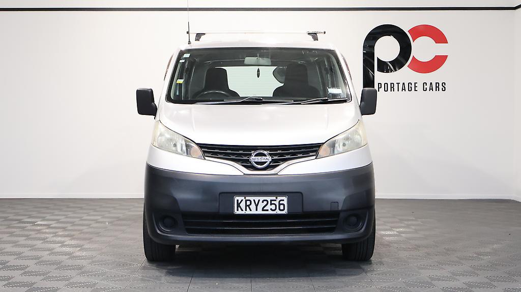 2010 Nissan Nv200 Alloy Wheels – Roof Racks image 325100