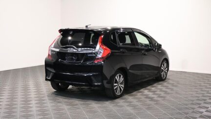 2015 Honda Fit Hybrid S-Package image 326539