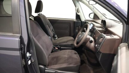 2012 Toyota Spade Alloy Wheels – Push Button Start image 326616