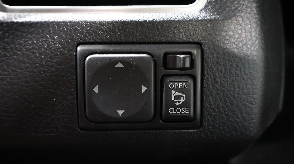 2014 Nissan Serena Highway Star S-Hybrid image 326487