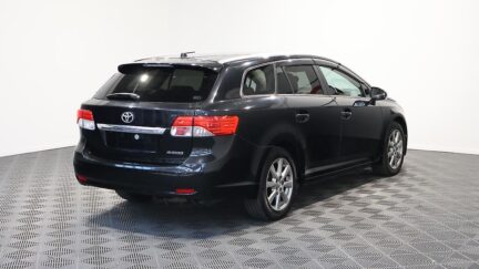 2013 Toyota Avensis image 322777