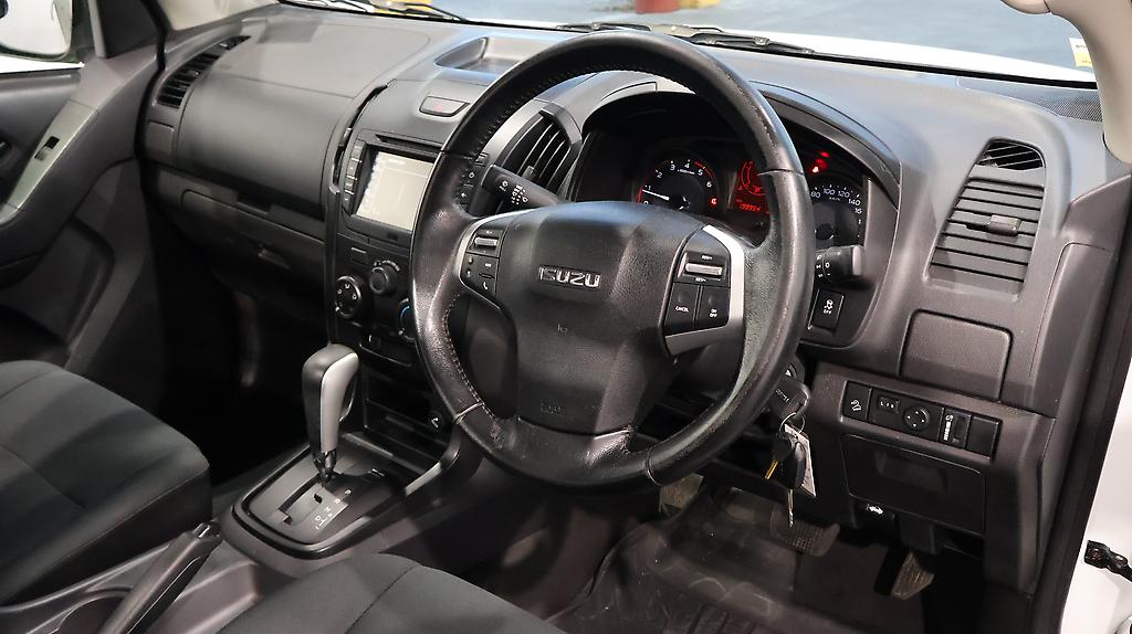 2017 Isuzu D-max LX SC 3.0D/6AT image 322400