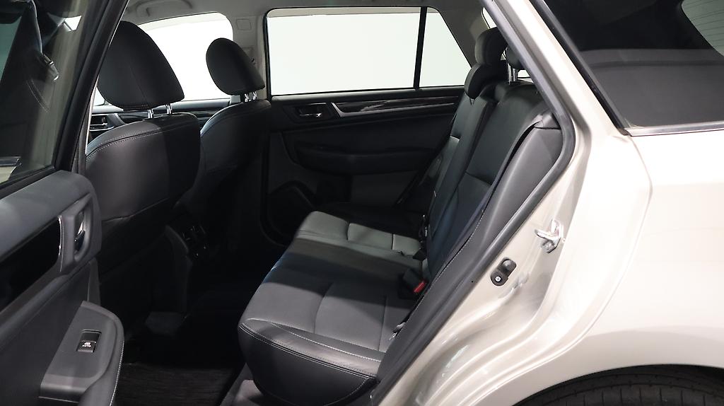 2015 Subaru Outback Limited image 326890