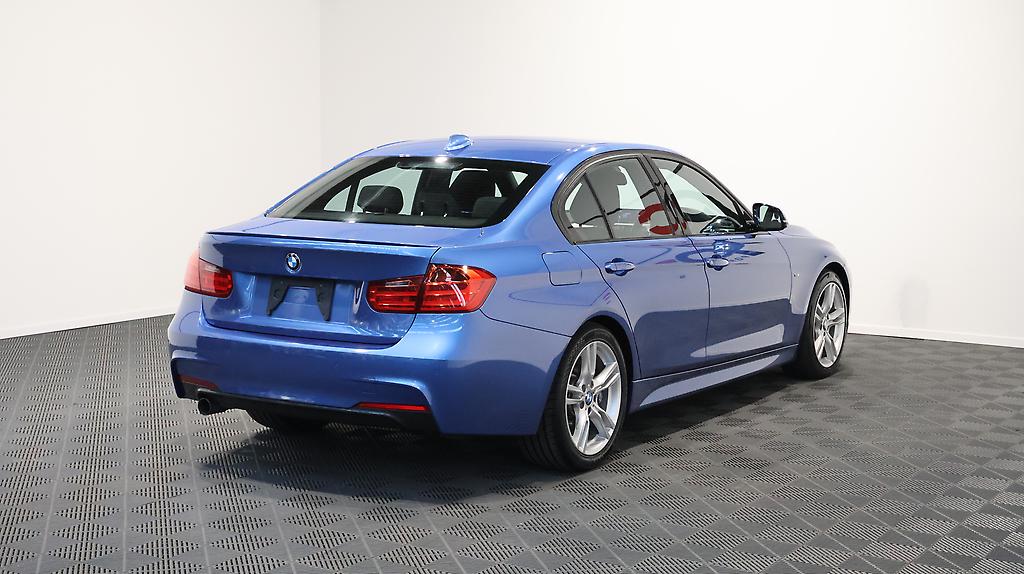 2012 Bmw 320i Motorsport image 325621