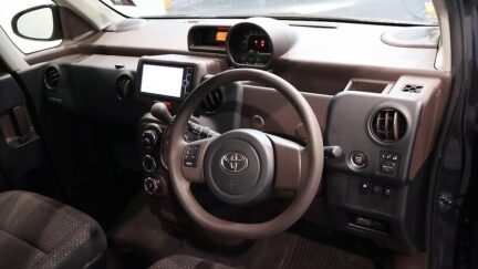 2012 Toyota Spade Alloy Wheels – Push Button Start image 326618